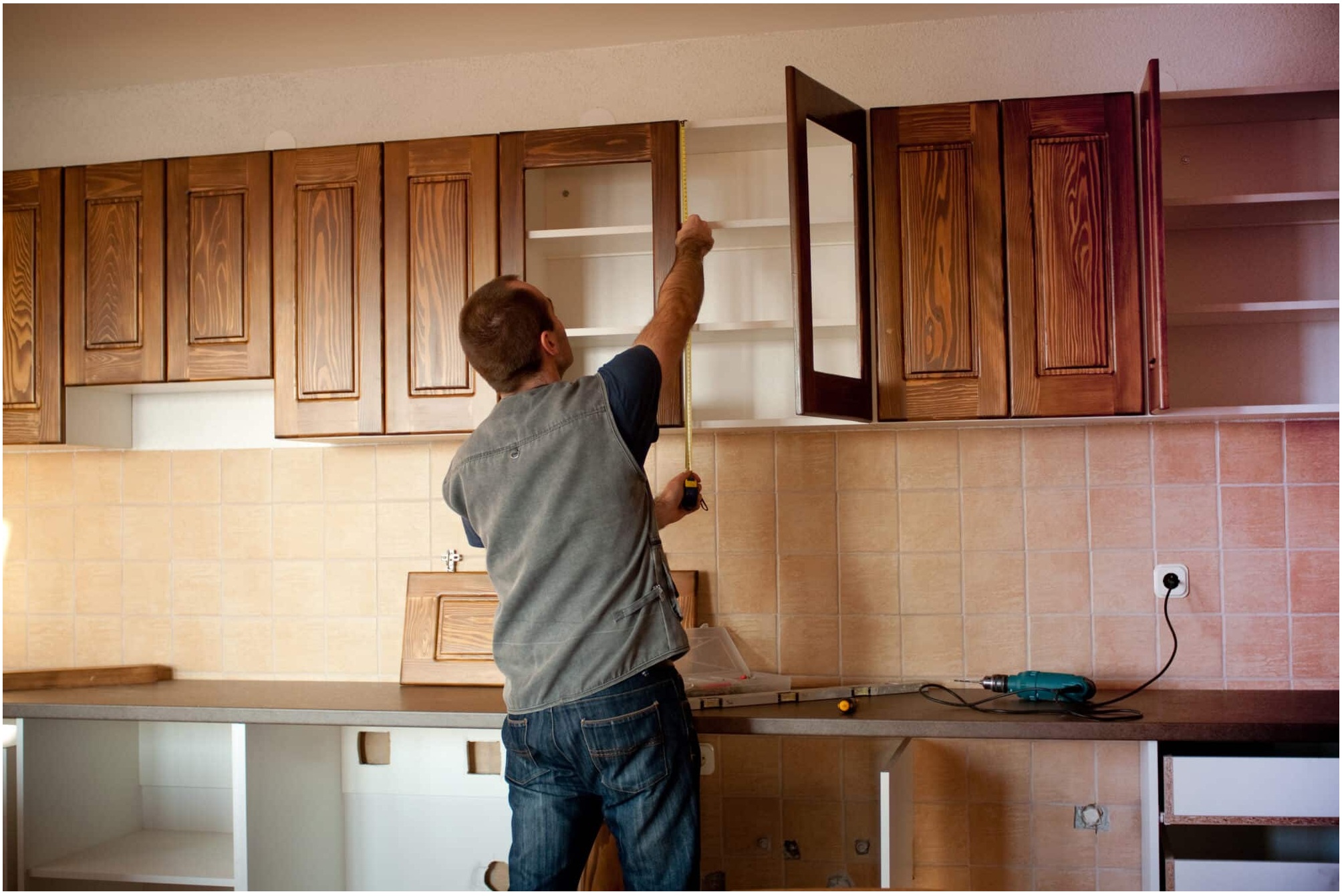 Professional Kitchen Cabinet Design and Installation Service in Qatar